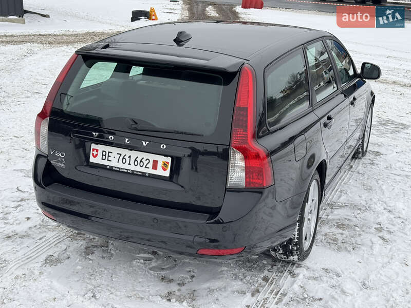 Универсал Volvo V50 2011 в Луцке