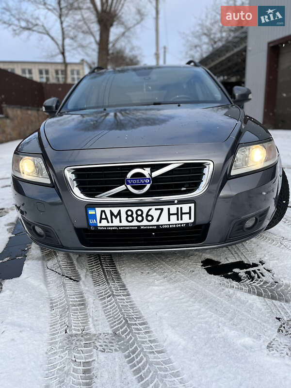 Универсал Volvo V50 2011 в Малине фото 3 Универсал Volvo V50 2011 в Малине