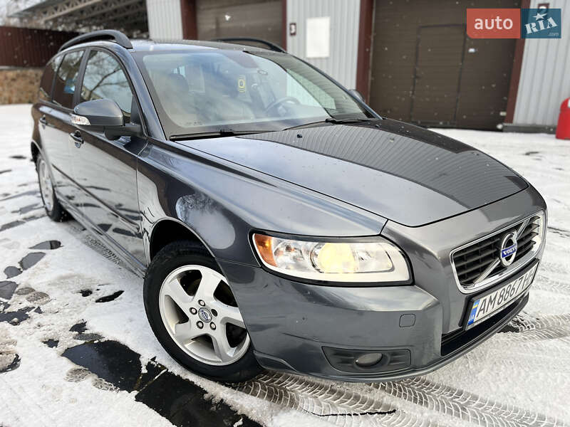 Volvo V50 2011 Volvo V50 2011
