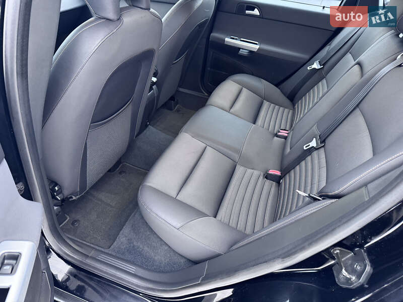 Универсал Volvo V50 2011 в Киеве фото 35 Универсал Volvo V50 2011 в Киеве