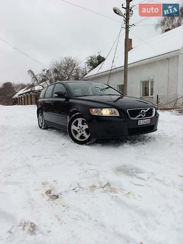 Универсал Volvo V50 2011 в Луцке