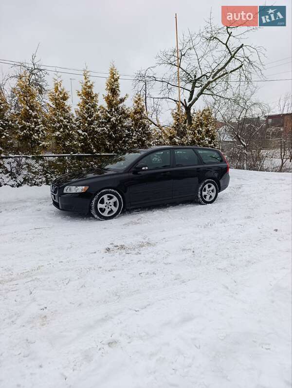 Универсал Volvo V50 2011 в Луцке