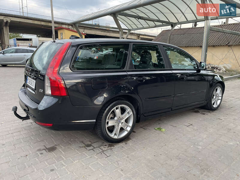 Універсал Volvo V50 2010 в Львові