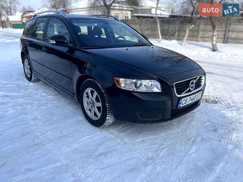 Универсал Volvo V50 2011 в Нежине
