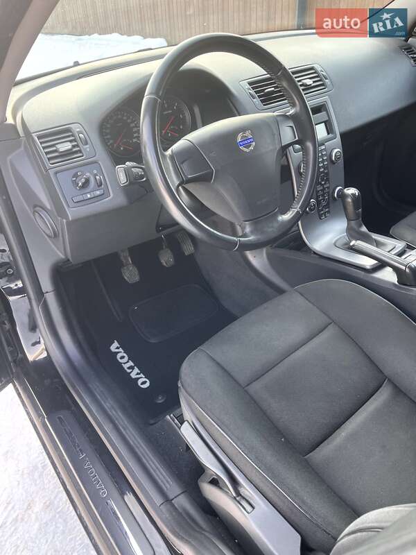 Универсал Volvo V50 2011 в Нежине