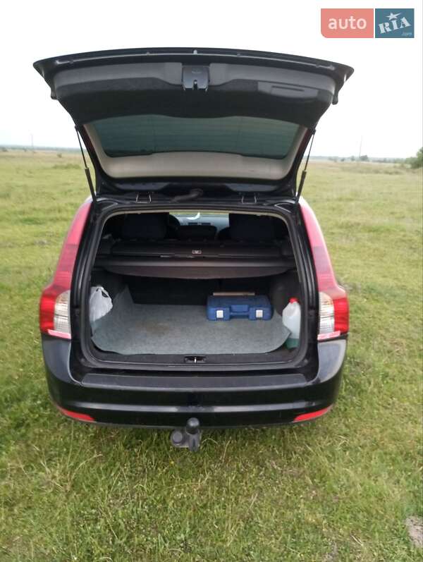 Универсал Volvo V50 2010 в Луцке