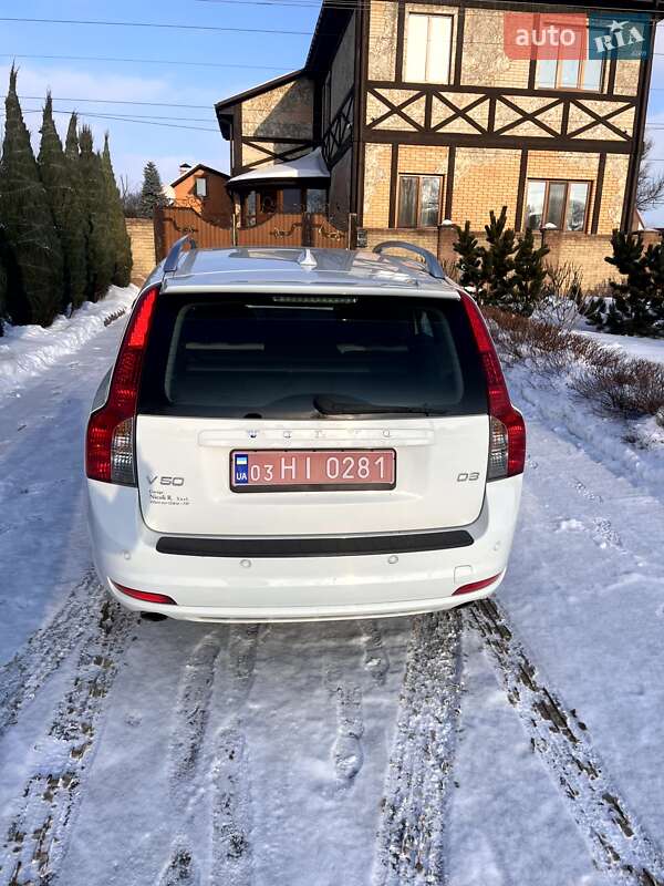 Универсал Volvo V50 2012 в Нежине