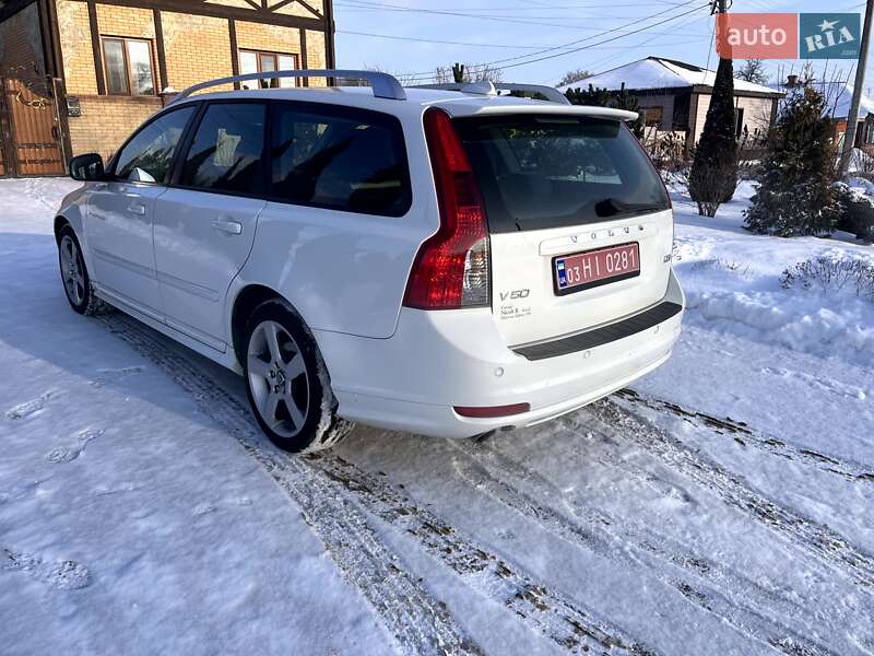 Универсал Volvo V50 2012 в Нежине