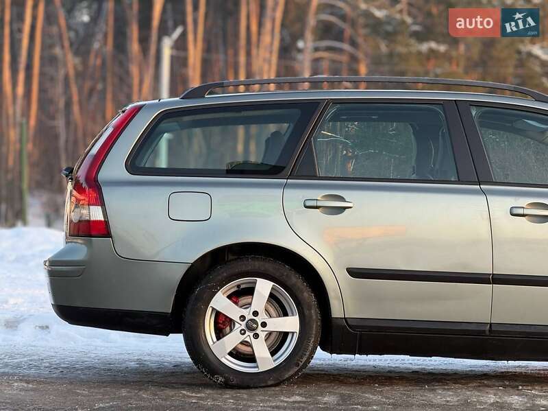 Универсал Volvo V50 2006 в Киеве