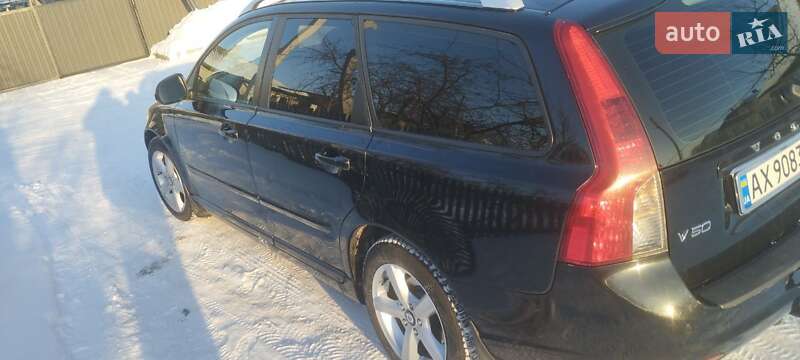 Универсал Volvo V50 2011 в Баре
