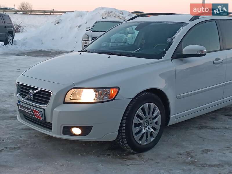Универсал Volvo V50 2009 в Львове