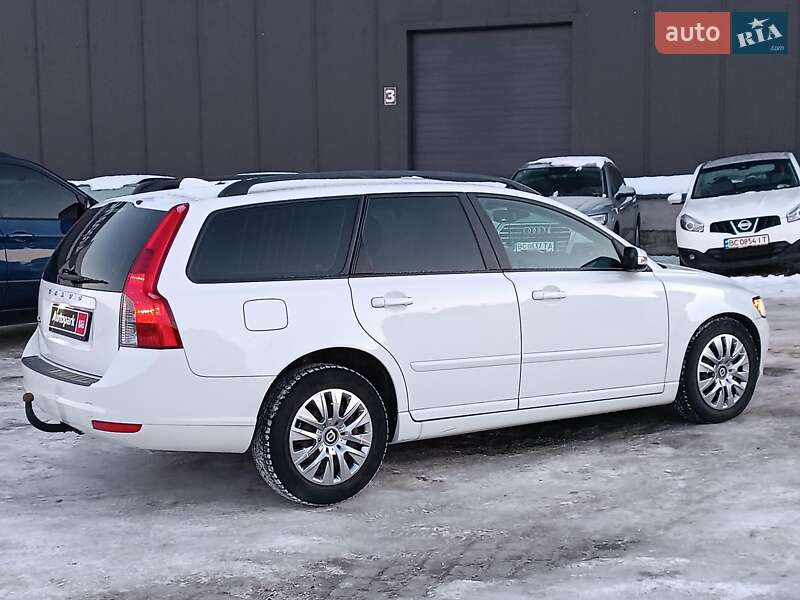 Универсал Volvo V50 2009 в Львове