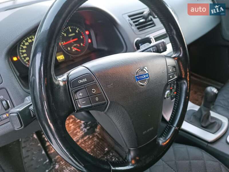 Универсал Volvo V50 2009 в Львове