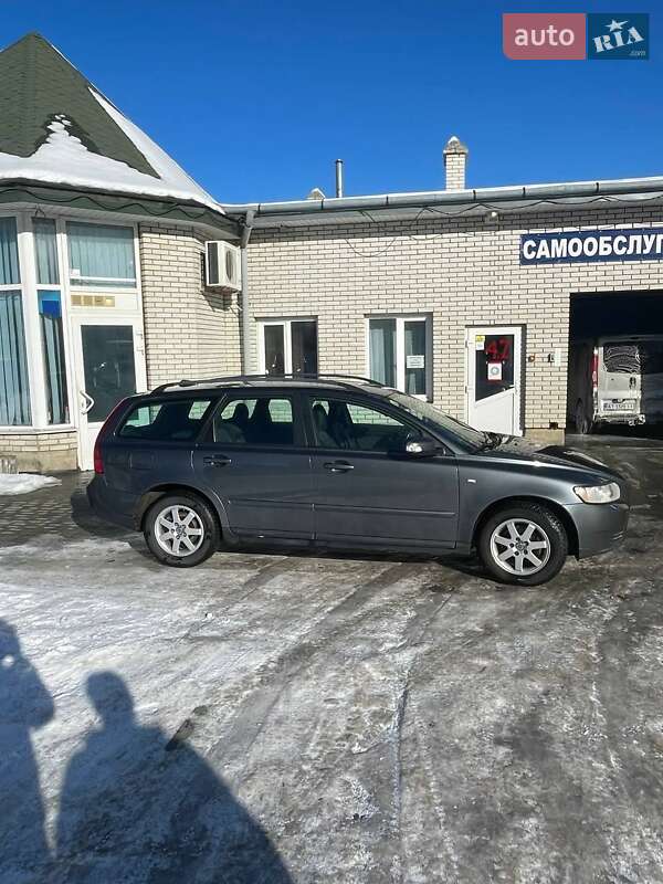Универсал Volvo V50 2009 в Выгоде