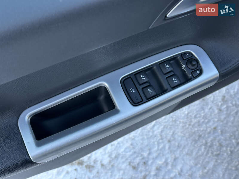 Универсал Volvo V50 2011 в Луцке фото 33 Универсал Volvo V50 2011 в Луцке