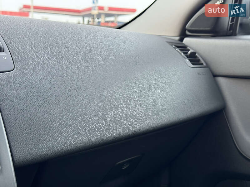 Универсал Volvo V50 2011 в Стрые фото 63 Универсал Volvo V50 2011 в Стрые