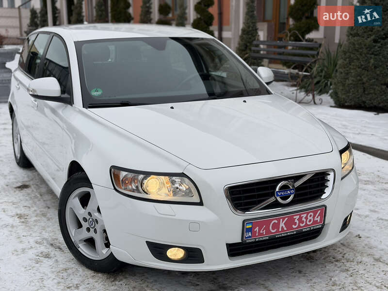 Универсал Volvo V50 2011 в Стрые фото 2 Универсал Volvo V50 2011 в Стрые
