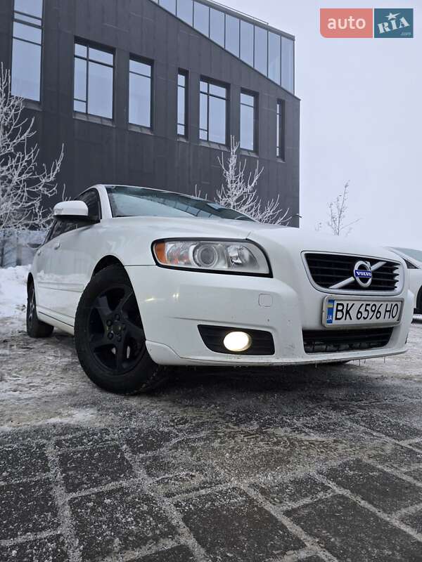 Volvo V50 2012