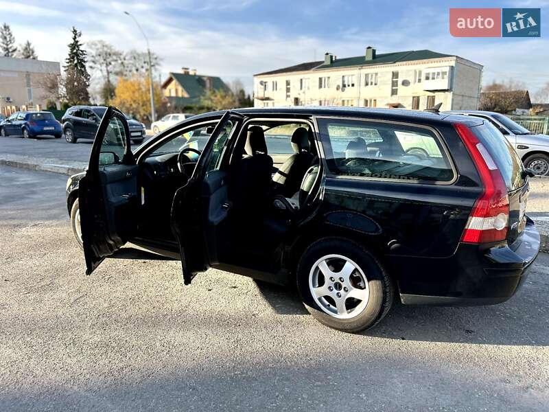 Универсал Volvo V50 2004 в Барановке фото 5 Универсал Volvo V50 2004 в Барановке