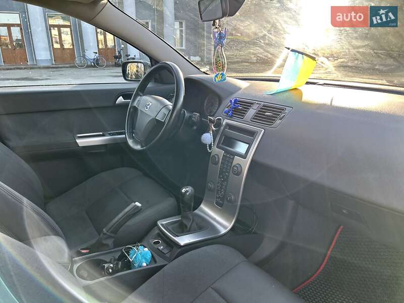 Универсал Volvo V50 2004 в Барановке фото 25 Универсал Volvo V50 2004 в Барановке