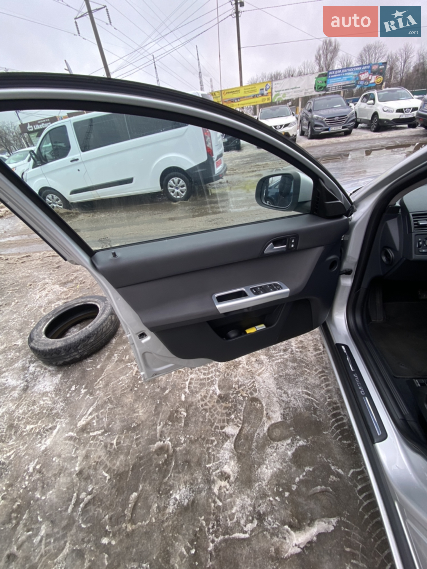 2011 Volvo V50 - мініатюра 10