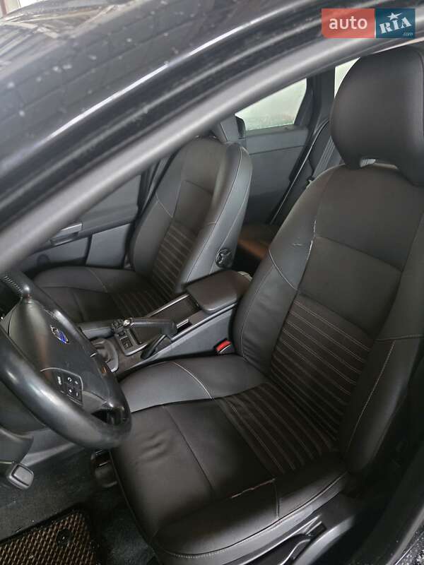 Універсал Volvo V50 2009 в Воловцю