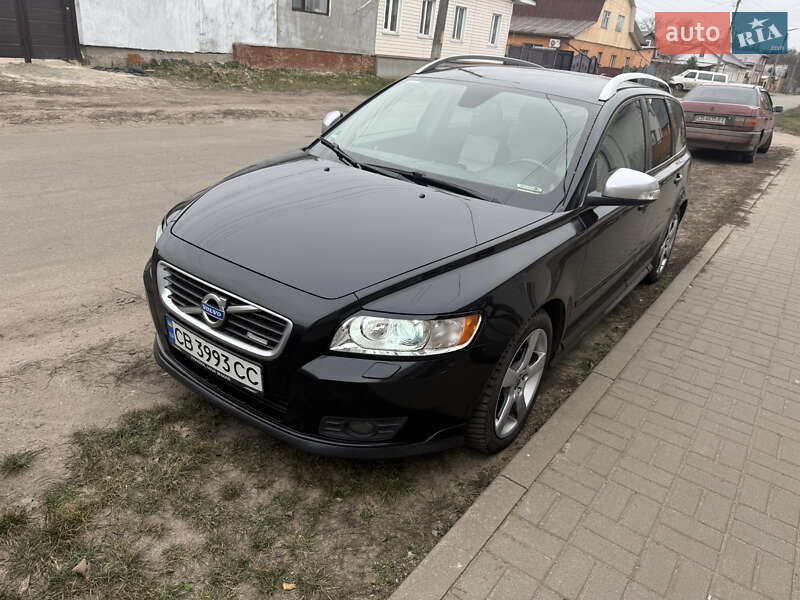 Универсал Volvo V50 2010 в Киеве