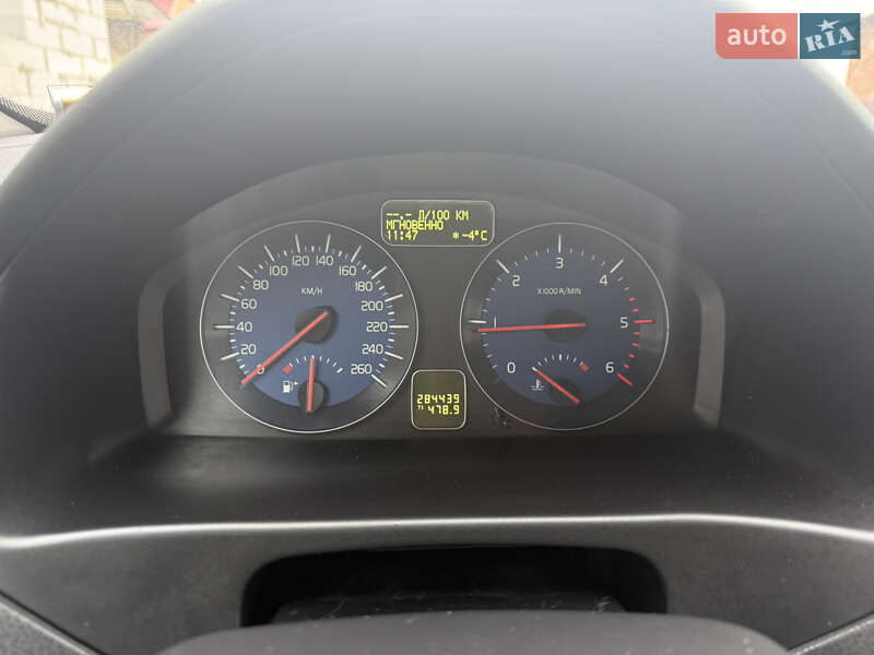 Универсал Volvo V50 2010 в Киеве