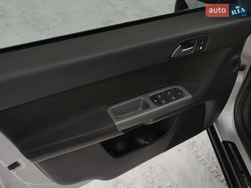 Універсал Volvo V50 2010 в Ковелі