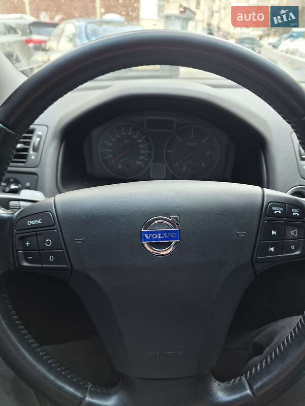 Универсал Volvo V50 2012 в Тернополе фото 19 Универсал Volvo V50 2012 в Тернополе