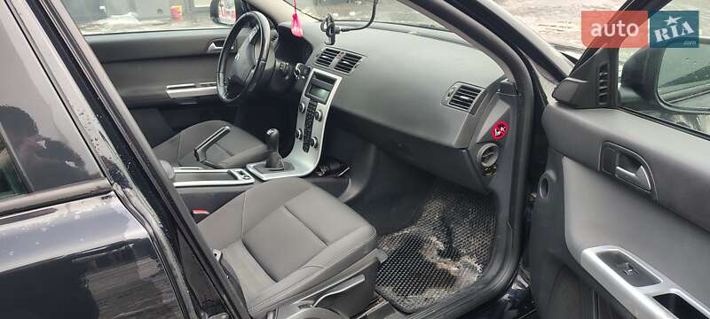 Универсал Volvo V50 2012 в Карловке фото 10 Универсал Volvo V50 2012 в Карловке