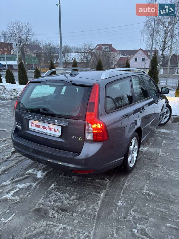 Универсал Volvo V50 2012 в Белогородке