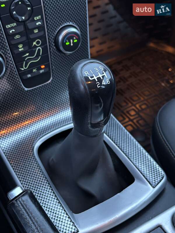 Универсал Volvo V50 2012 в Белогородке