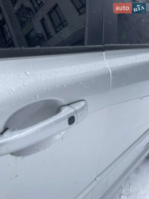 Универсал Volvo V50 2010 в Львове