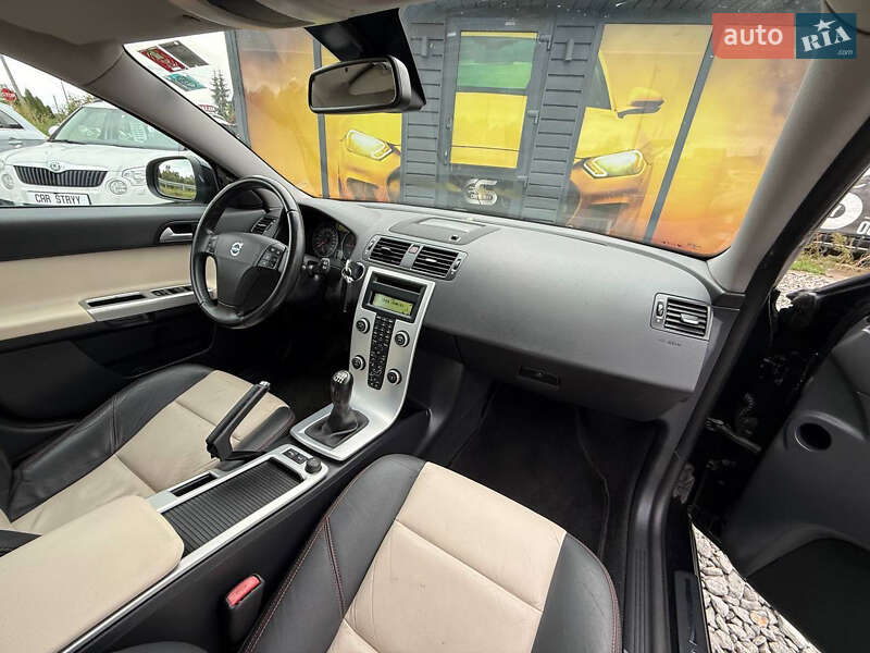 Универсал Volvo V50 2011 в Стрые фото 41 Универсал Volvo V50 2011 в Стрые