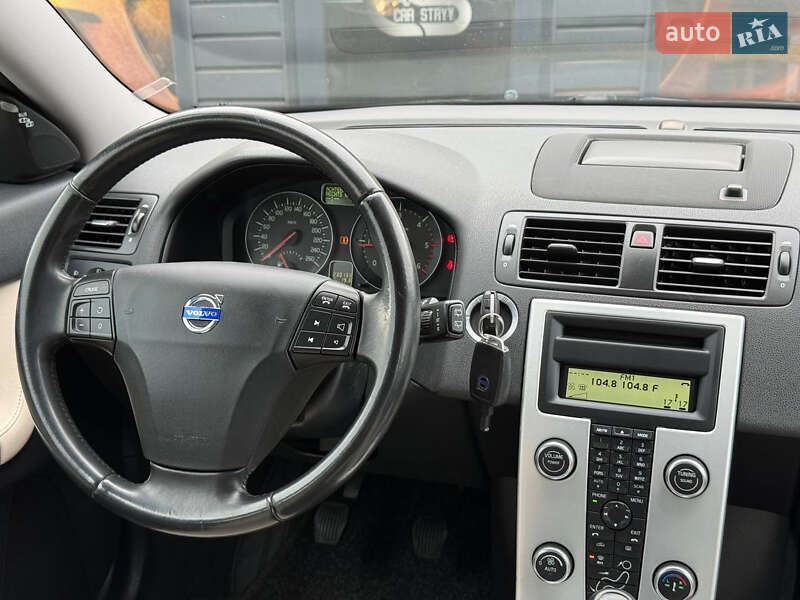 Универсал Volvo V50 2011 в Стрые фото 48 Универсал Volvo V50 2011 в Стрые