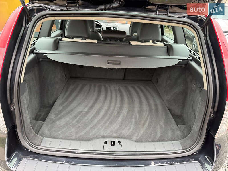 Универсал Volvo V50 2011 в Стрые фото 52 Универсал Volvo V50 2011 в Стрые