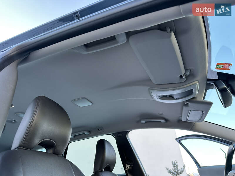 Универсал Volvo V50 2011 в Луцке