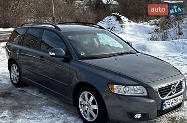 Универсал Volvo V50 2011 в Изяславе