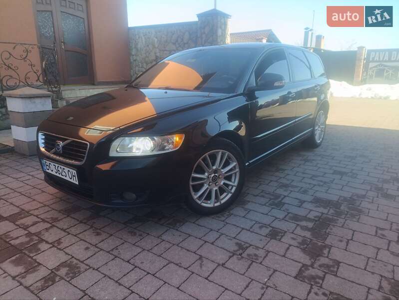 Volvo V50 2009