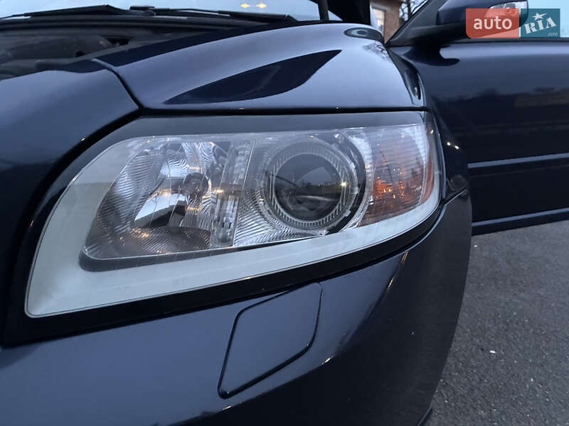 Универсал Volvo V50 2012 в Киеве