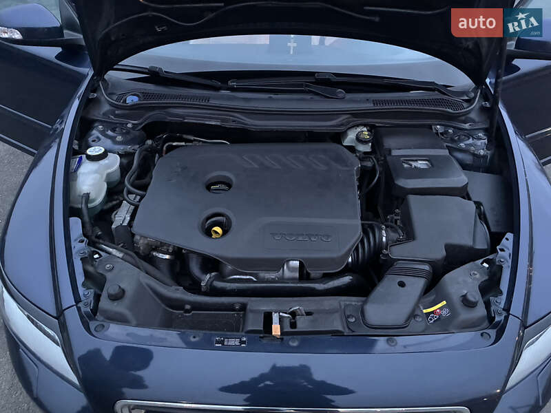 Универсал Volvo V50 2012 в Киеве