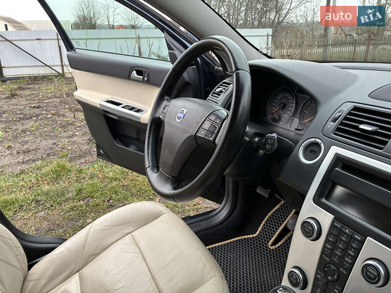 Универсал Volvo V50 2012 в Киеве