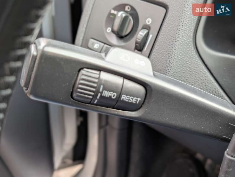 Універсал Volvo V50 2011 в Івано-Франківську