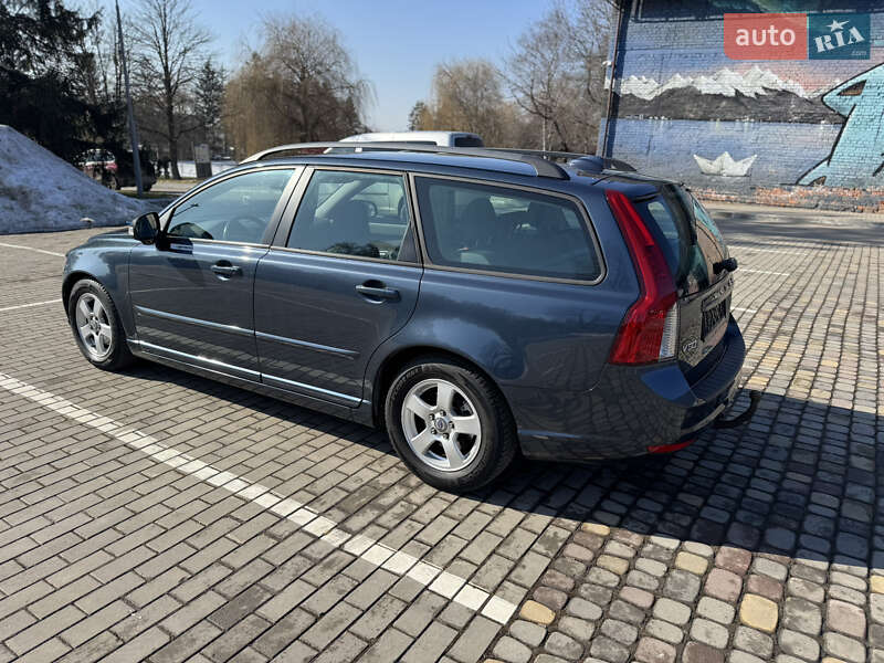 Универсал Volvo V50 2010 в Луцке