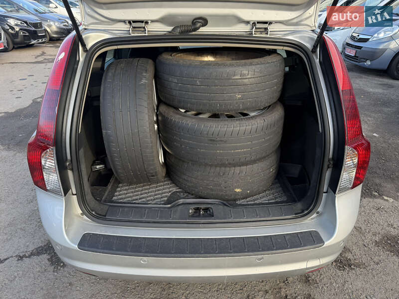 Универсал Volvo V50 2010 в Ровно