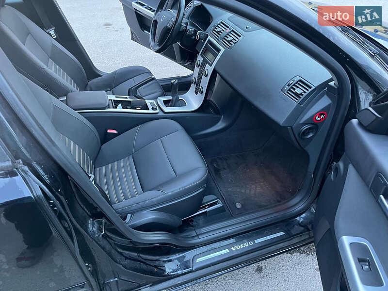 Универсал Volvo V50 2009 в Луцке