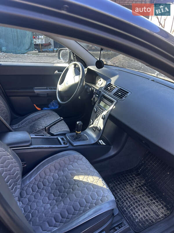 Универсал Volvo V50 2010 в Первомайске