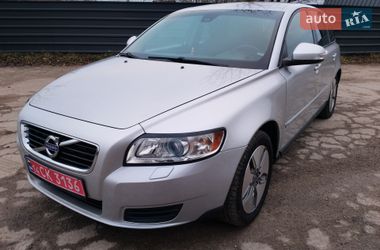 Универсал Volvo V50 2010 в Тернополе