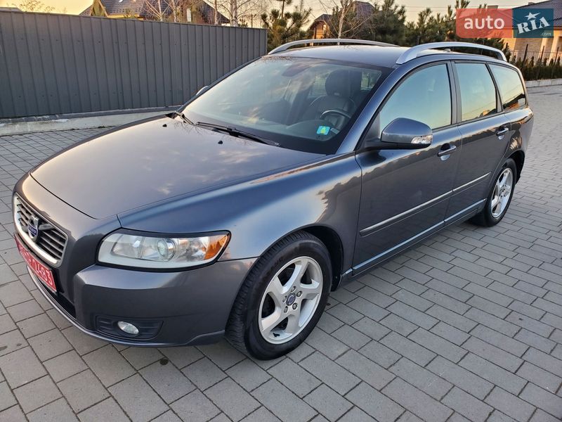 Volvo V50 2011